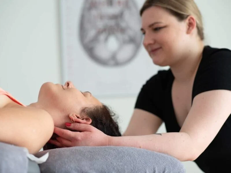 Fizjoterapia narzędziem do redukcji stresu, łagodzenia bólu i komfortu życia